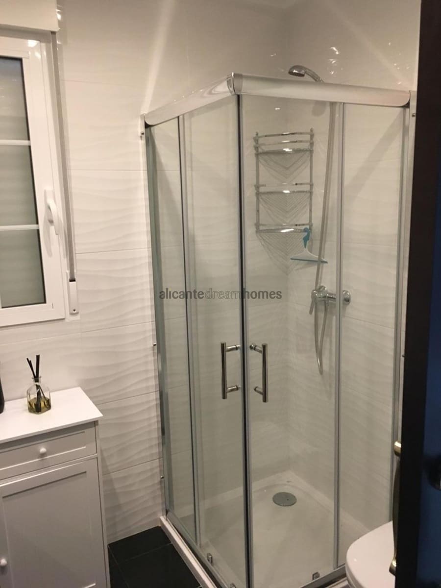 3 slaapkamer Villa te koop in Pinoso met zwembad - € 398.000 (Ref: 8844057)