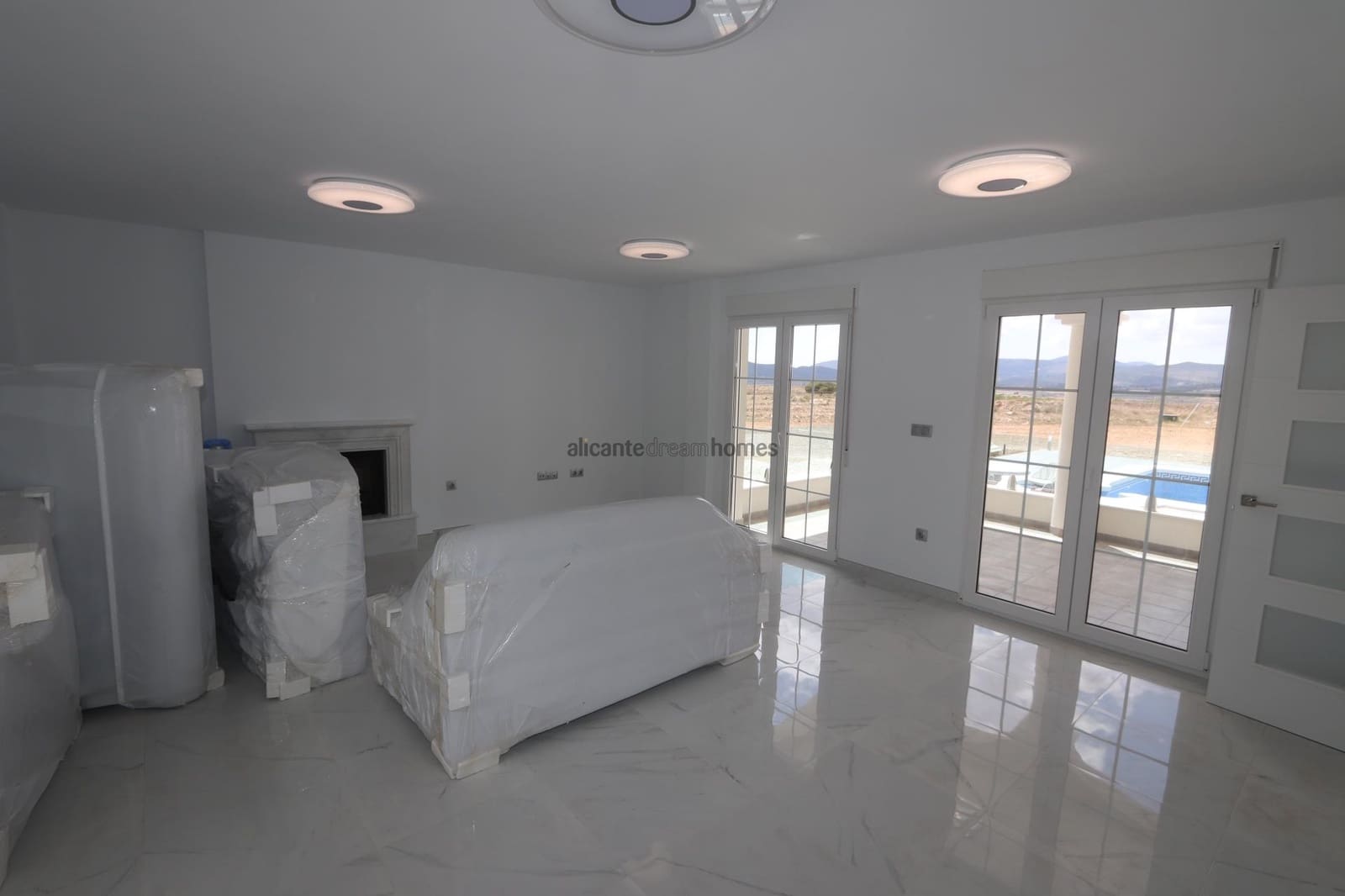 4 quarto Moradia para venda em Pinoso com piscina garagem - 423 000 € (Ref: 8844058)