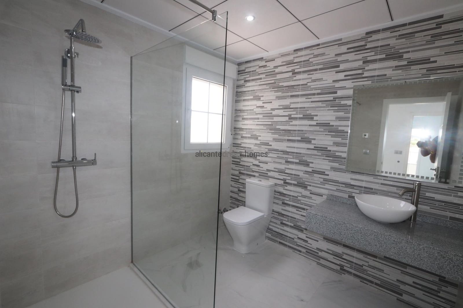 4 quarto Moradia para venda em Pinoso com piscina garagem - 423 000 € (Ref: 8844058)