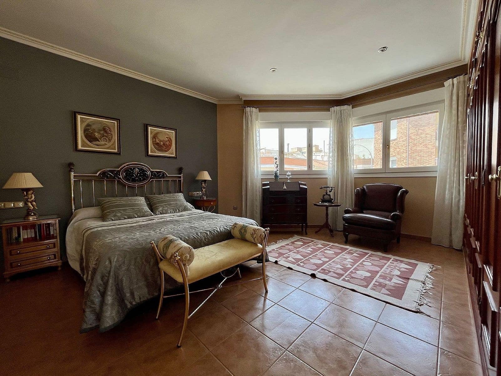 4 soveværelse Byhus til salg i Sax med garage - € 415.000 (Ref: 8864709)