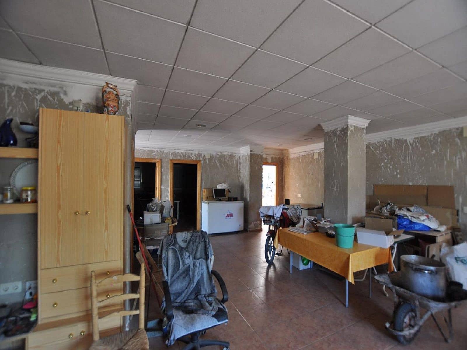 8 soverom Villa til salgs i Sax - € 599 950 (Ref: 8864722)