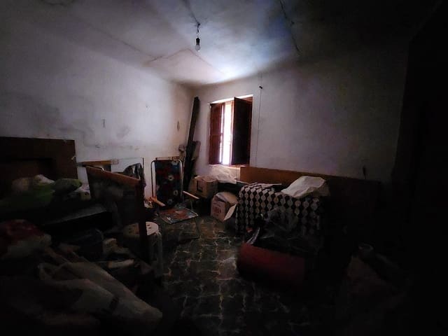 5 soverom Hus til salgs i Villena - € 54 995 (Ref: 8864736)