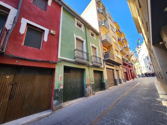 Hus til salgs i Villena med garasje - € 59 500 (Ref: 8864739)