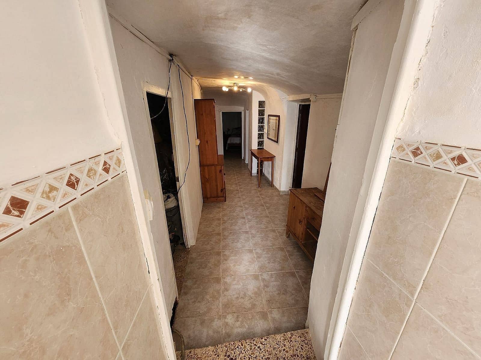 6 bedroom Cave House for sale in L'Alguena / Alguenya - € 135,000 (Ref: 8864744)