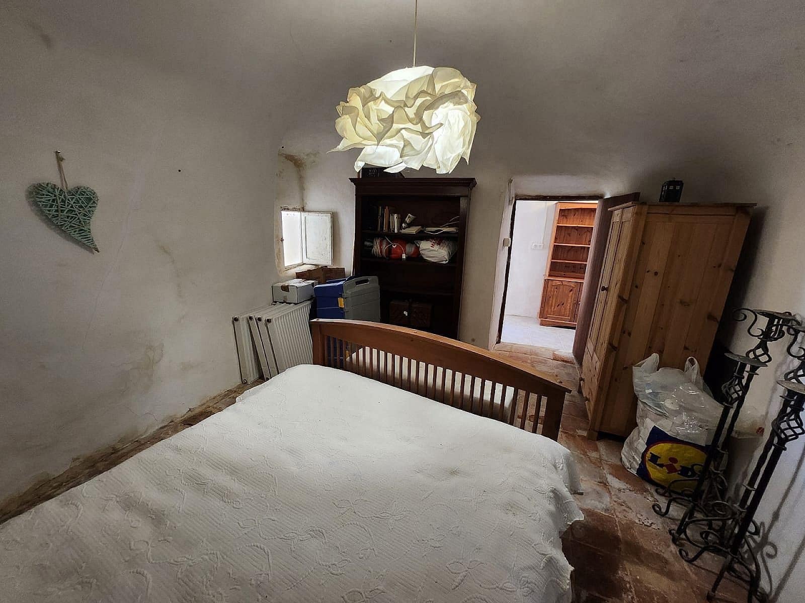 6 bedroom Cave House for sale in L'Alguena / Alguenya - € 135,000 (Ref: 8864744)