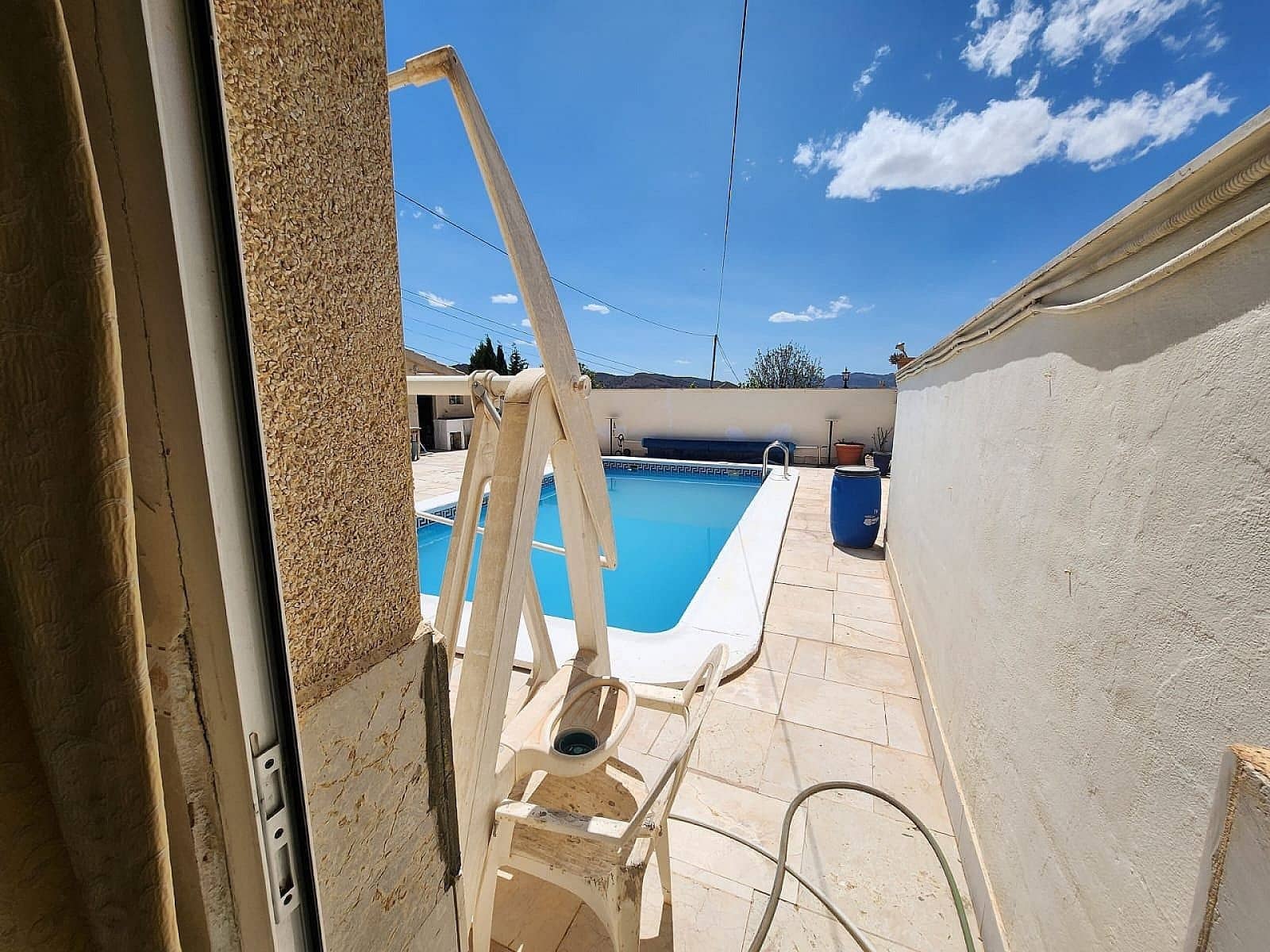 6 bedroom Cave House for sale in L'Alguena / Alguenya - € 135,000 (Ref: 8864744)