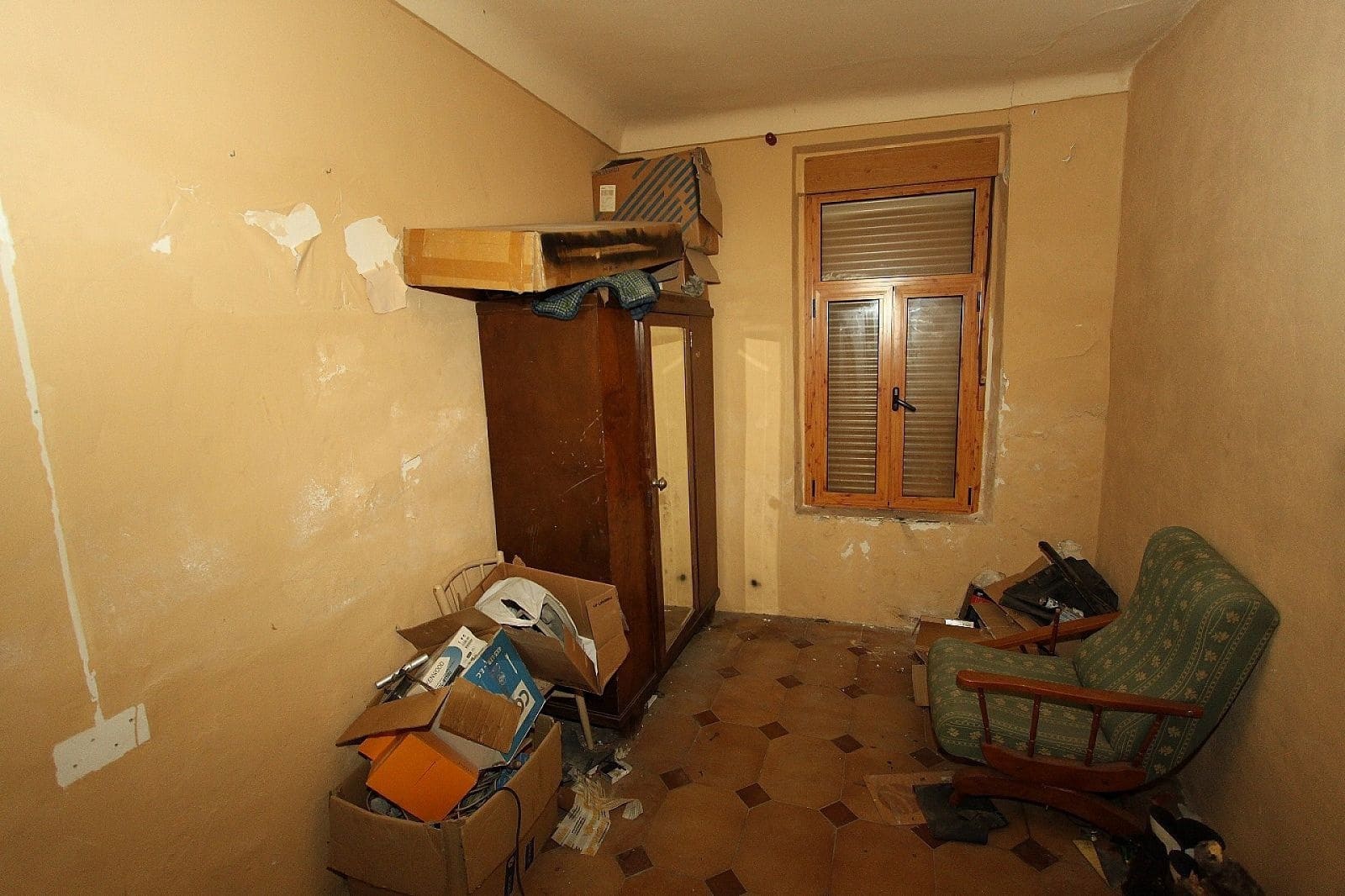 6 soveværelse Byhus til salg i Villena - € 80.000 (Ref: 8864749)