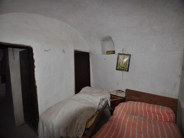 5 bedroom Cave House for sale in Jumilla - € 69,995 (Ref: 8864752)
