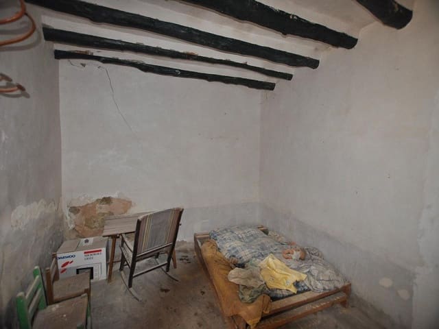 5 bedroom Cave House for sale in Jumilla - € 69,995 (Ref: 8864752)