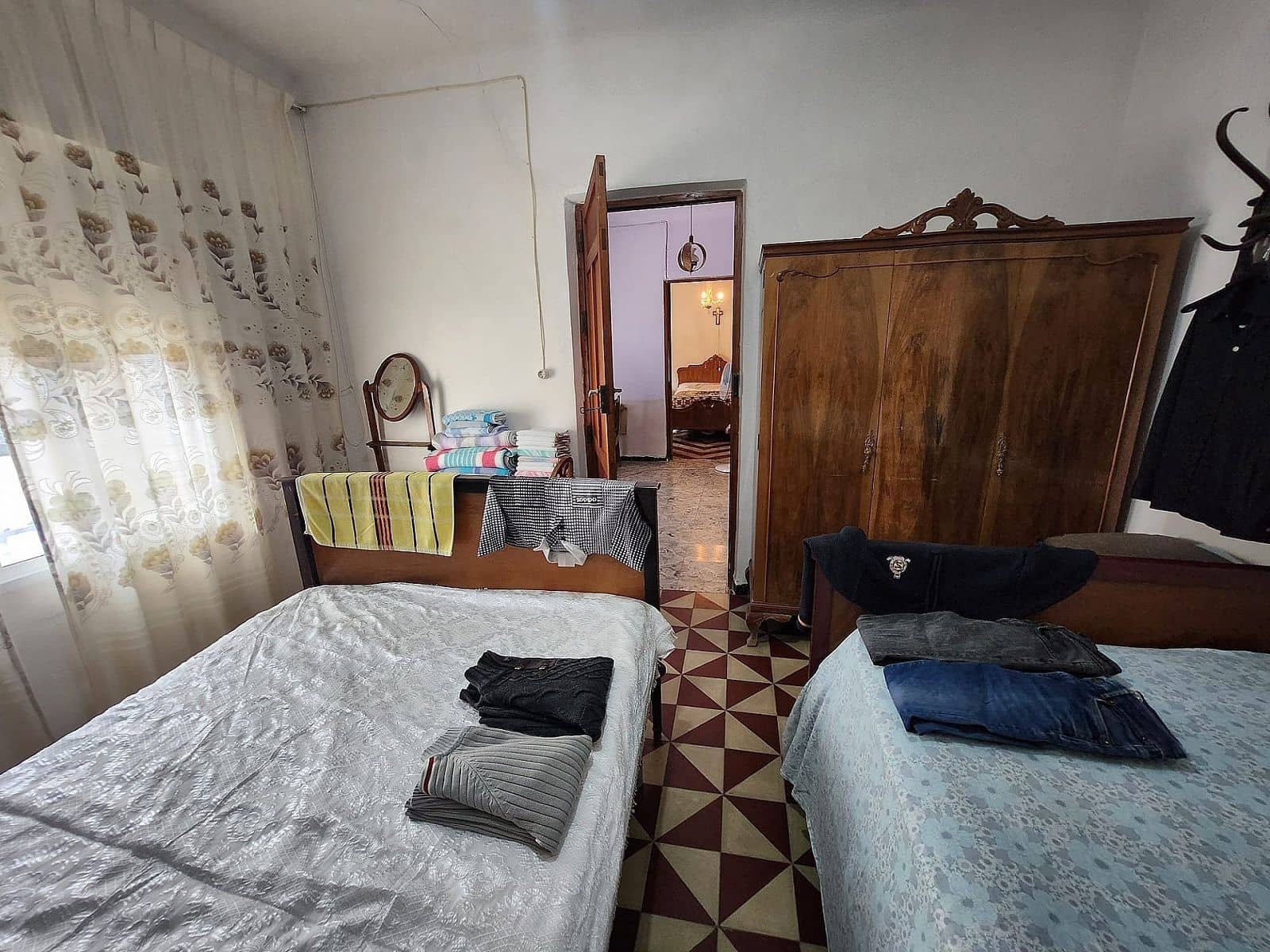 3 soveværelse Byhus til salg i Barinas med garage - € 149.950 (Ref: 8864758)