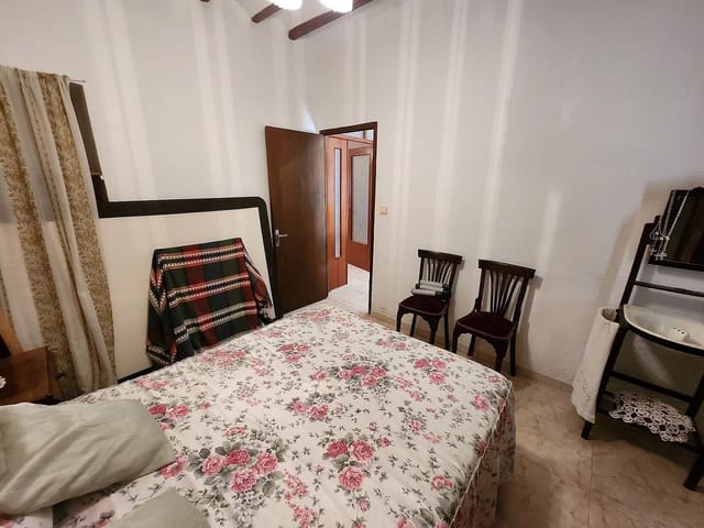 5 bedroom Townhouse for sale in Raspay, Yecla - € 74,995 (Ref: 8864759)