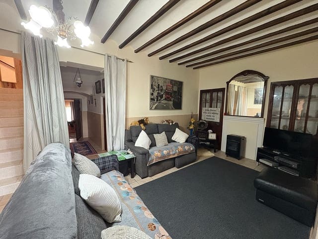 7 bedroom Townhouse for sale in Cañada del Trigo, Pinoso with pool - € 395,000 (Ref: 8866619)