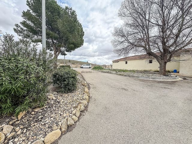 7 chambre Maison de Ville à vendre à Cañada del Trigo, Pinoso avec piscine - 395 000 € (Ref: 8866619)