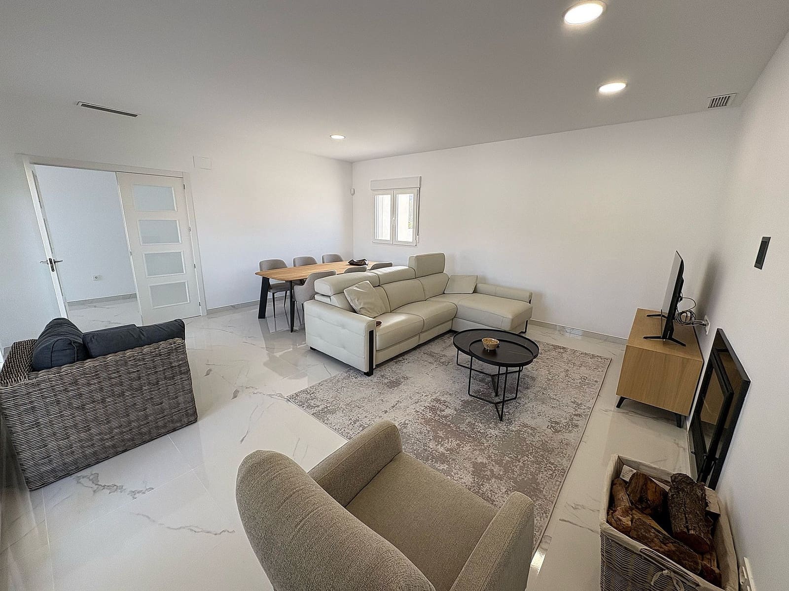 4 soveværelse Villa til salg i Pinoso med swimmingpool garage - € 423.000 (Ref: 8885559)