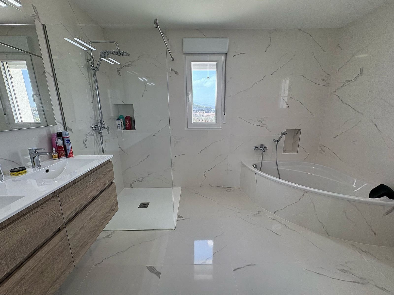 4 soveværelse Villa til salg i Pinoso med swimmingpool garage - € 423.000 (Ref: 8885559)