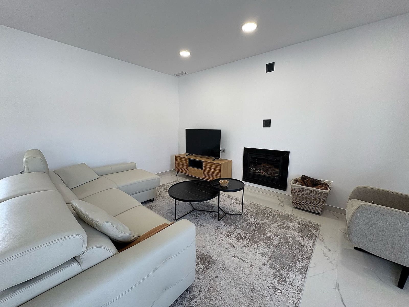 4 soveværelse Villa til salg i Pinoso med swimmingpool garage - € 423.000 (Ref: 8885559)