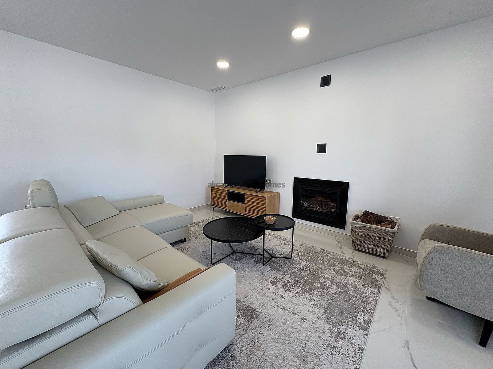 4 soveværelse Villa til salg i Pinoso med swimmingpool garage - € 423.000 (Ref: 8885559)