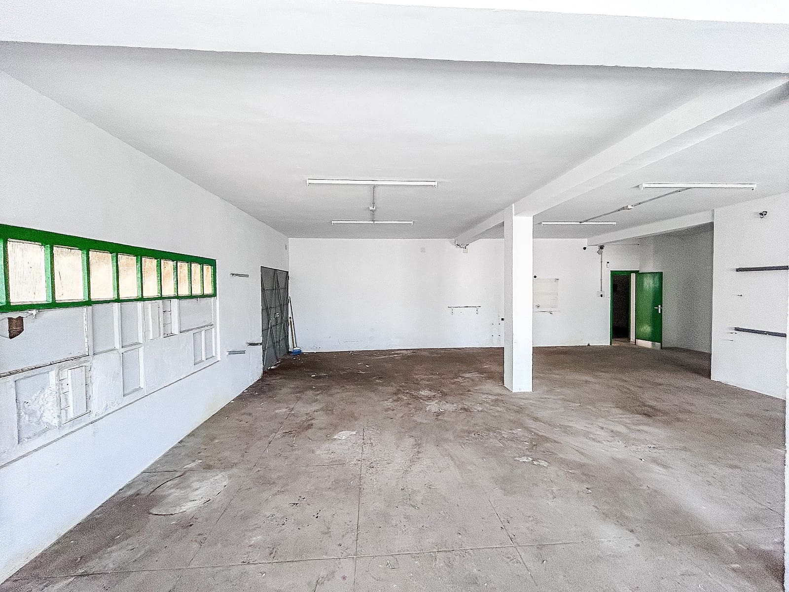 6 soveværelse Byhus til salg i Petrel / Petrer - € 169.000 (Ref: 8893826)