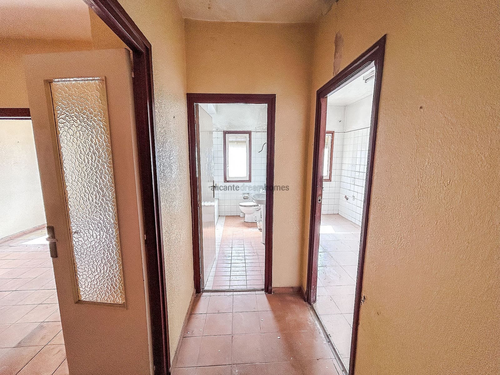 6 makuuhuone Omakotitalo myytävänä paikassa Petrel / Petrer - 169 000 € (Ref: 8893826)