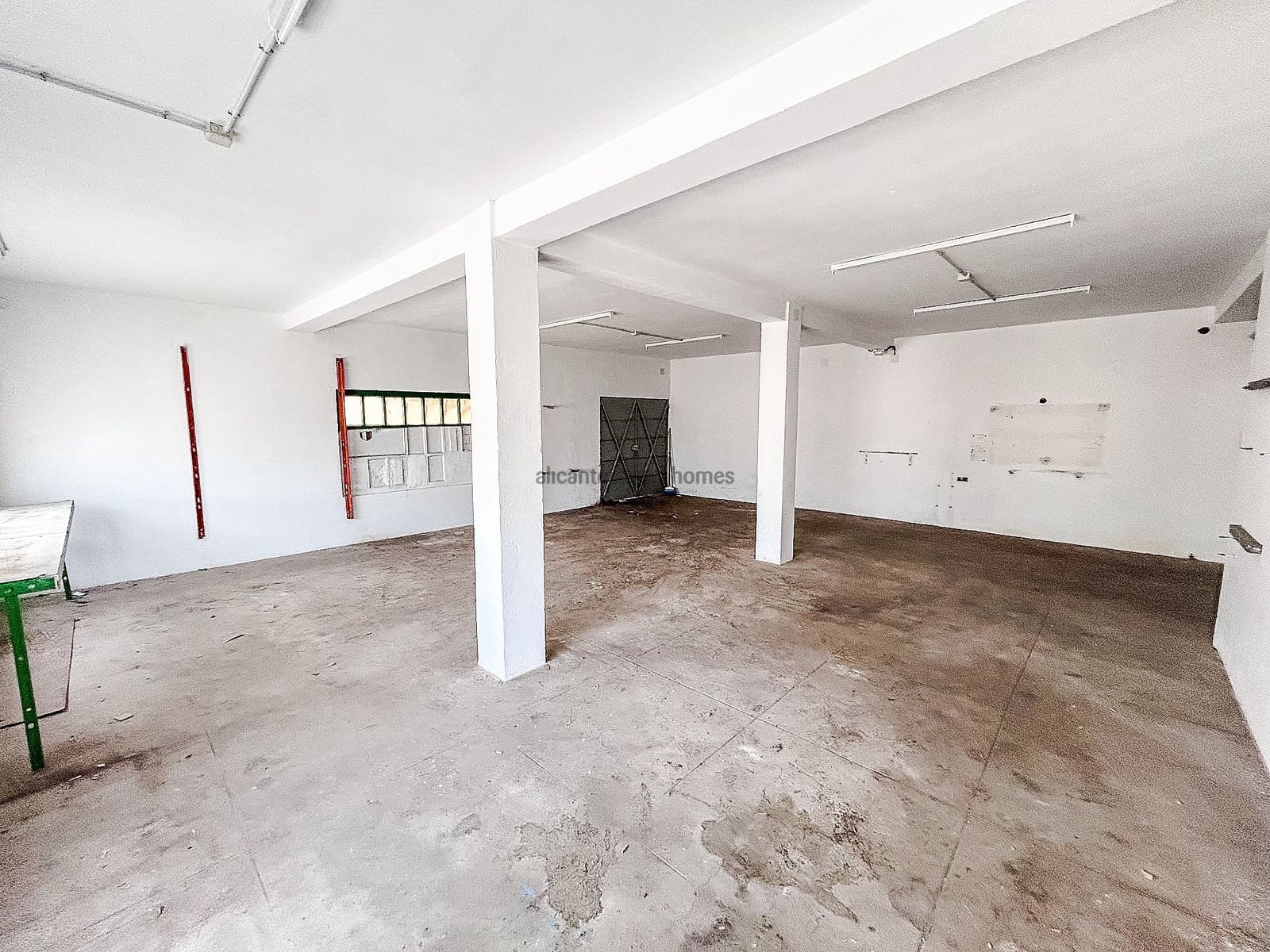 6 makuuhuone Omakotitalo myytävänä paikassa Petrel / Petrer - 169 000 € (Ref: 8893826)