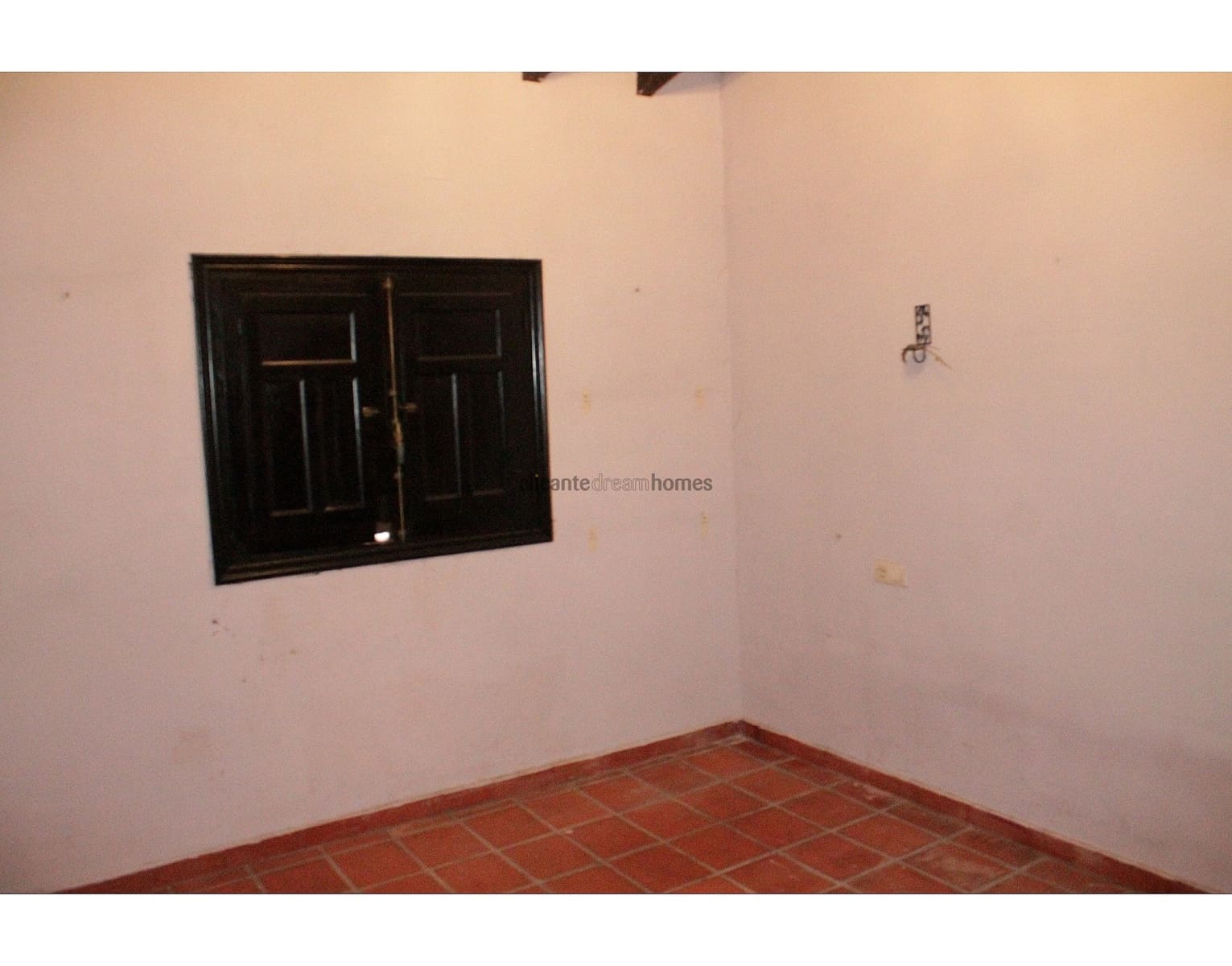 2 sypialnia Finka/Dom wiejski na sprzedaż w Lel z garażem - 87 995 € (Ref: 8905795)