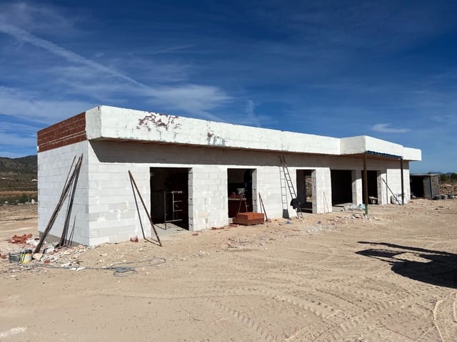 3 bedroom Villa for sale in Pinoso - € 370,000 (Ref: 8910310)