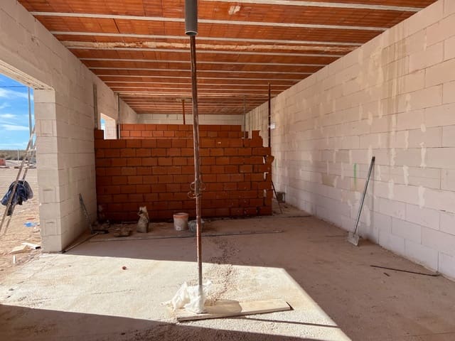 3 bedroom Villa for sale in Pinoso - € 370,000 (Ref: 8910310)