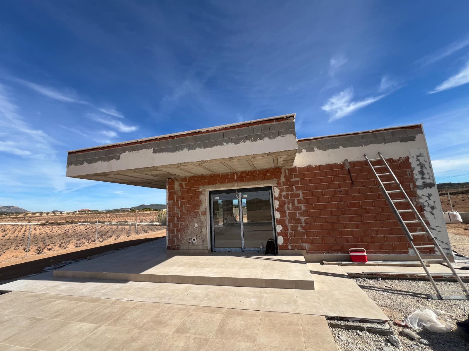 3 bedroom Villa for sale in Pinoso - € 350,000 (Ref: 8910324)