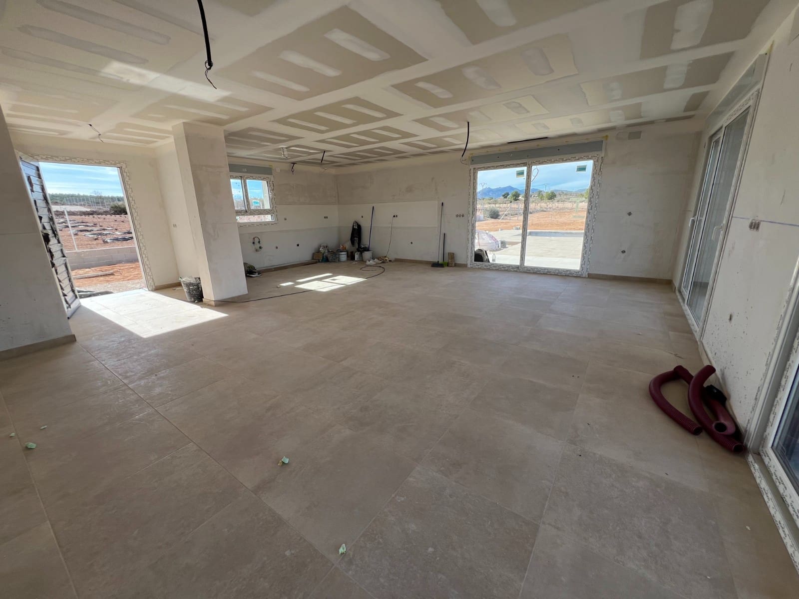 3 bedroom Villa for sale in Pinoso - € 350,000 (Ref: 8910324)