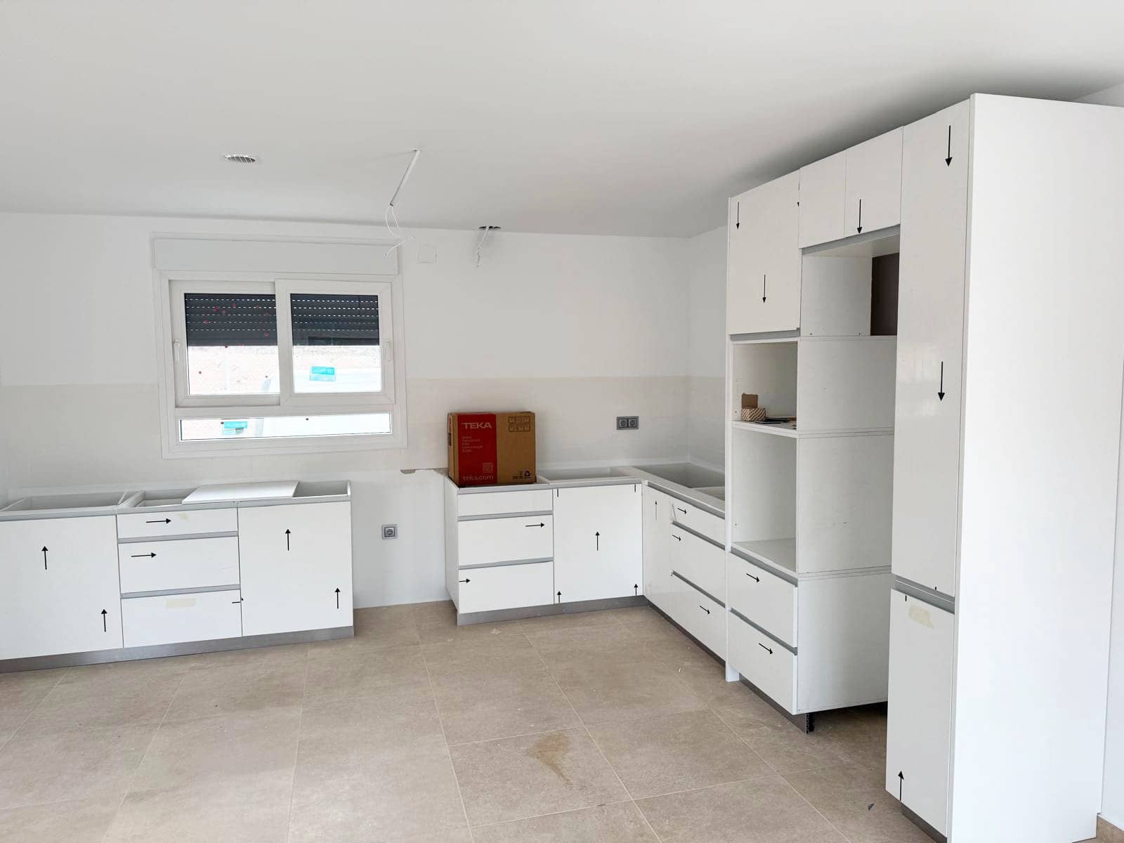 3 bedroom Villa for sale in Pinoso - € 350,000 (Ref: 8910324)