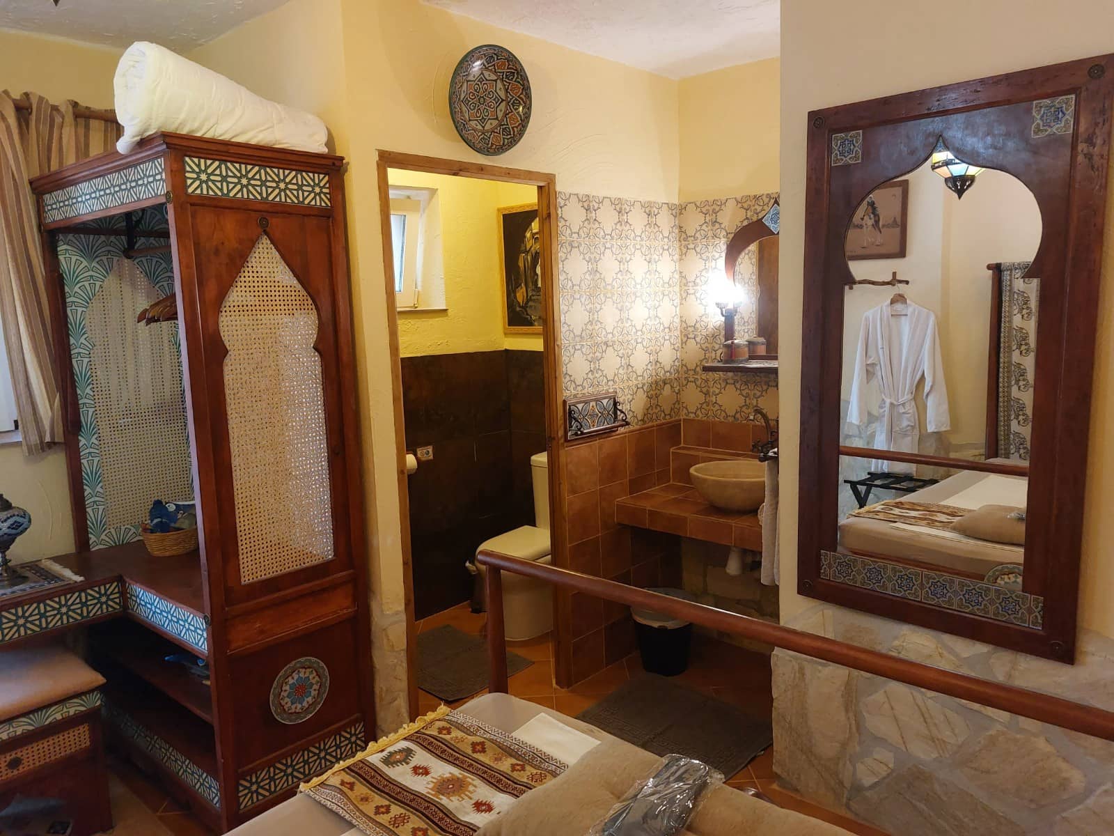 6 bedroom Villa for sale in Barbarroja - € 850,000 (Ref: 8910343)