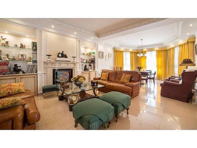 6 soveværelse Villa til salg i Yecla med swimmingpool garage - € 600.000 (Ref: 8917159)