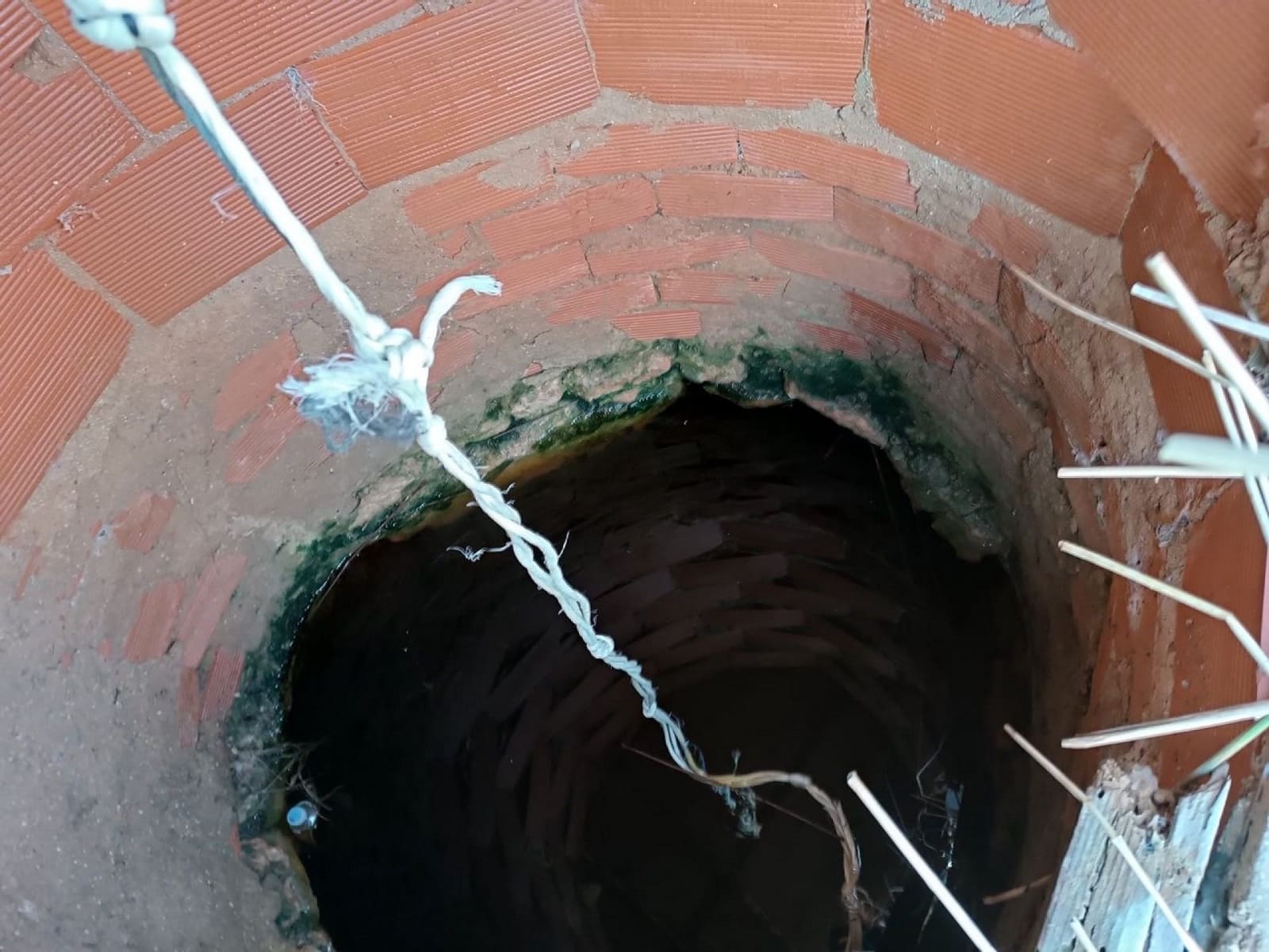 Rakentamaton maa myytävänä paikassa Yecla - 28 000 € (Ref: 8917763)