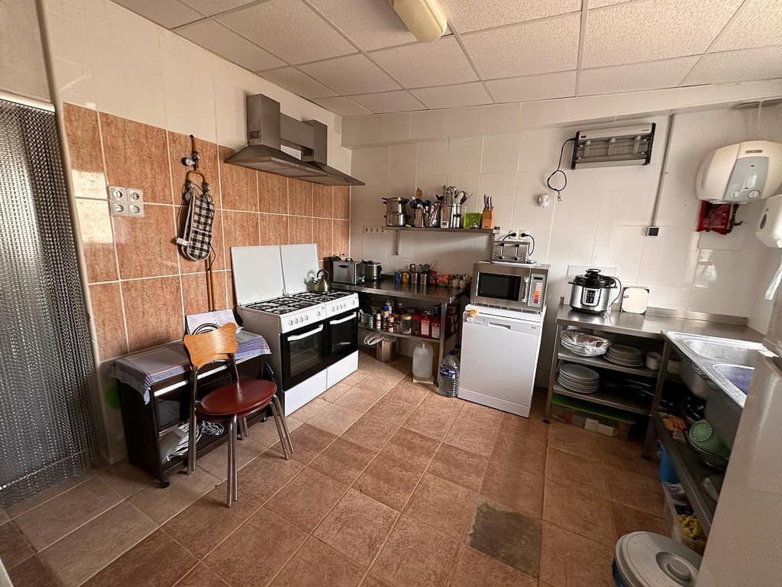 3 soveværelse Erhverv til salg i Pinoso med swimmingpool garage - € 349.995 (Ref: 8920169)