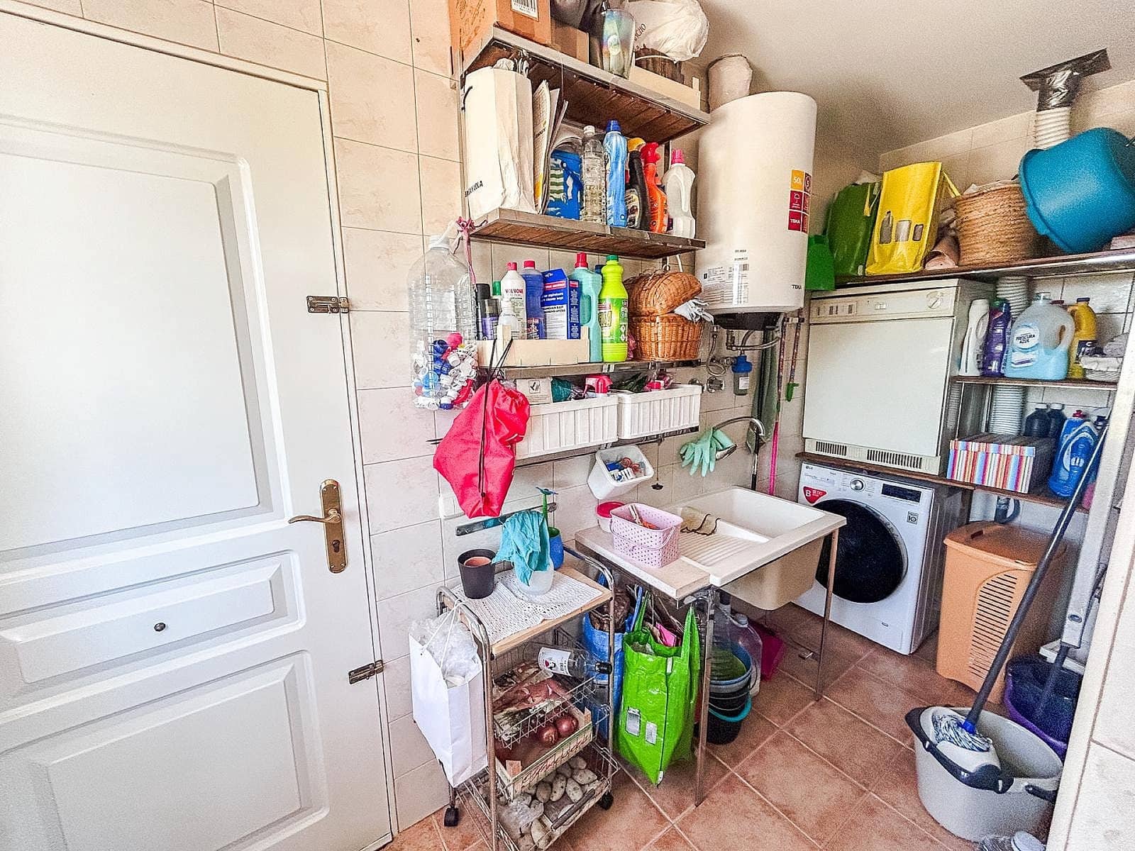 4 soveværelse Villa til salg i Yecla med swimmingpool - € 359.995 (Ref: 8923135)