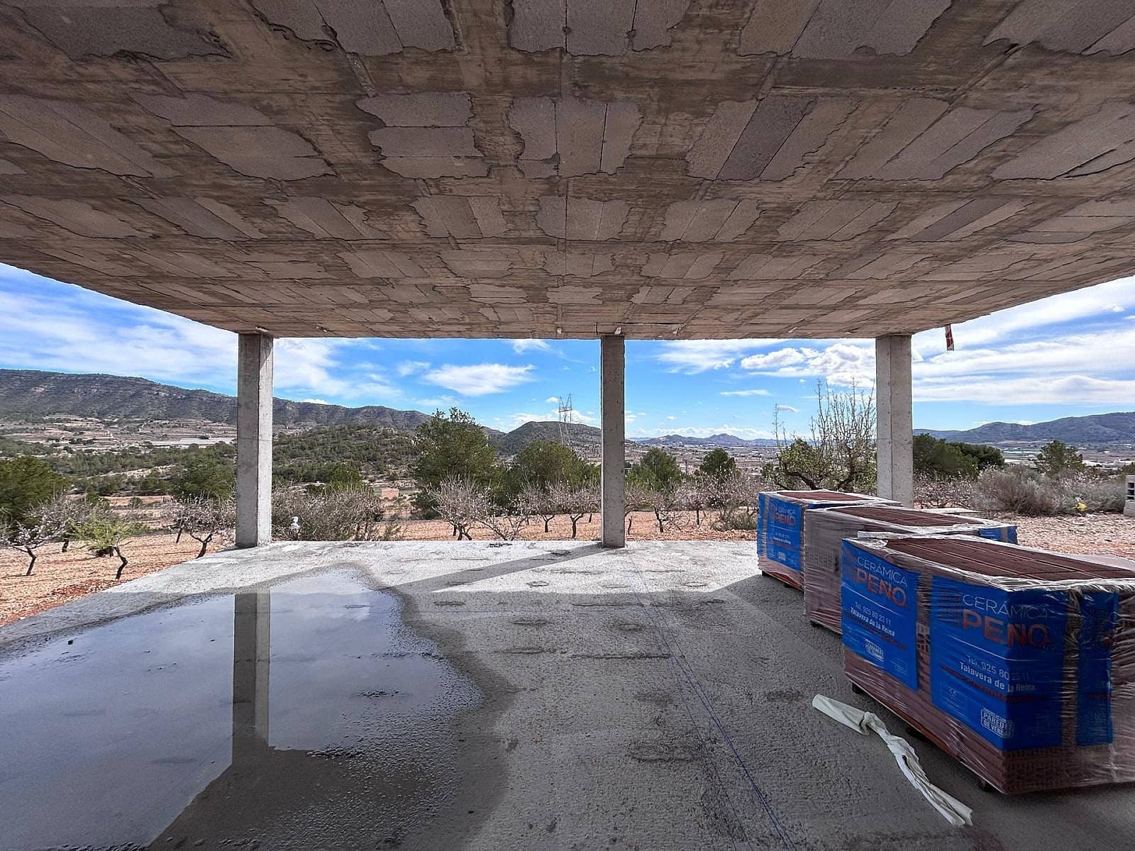 4 bedroom Villa for sale in La Romana with pool - € 449,900 (Ref: 8923355)