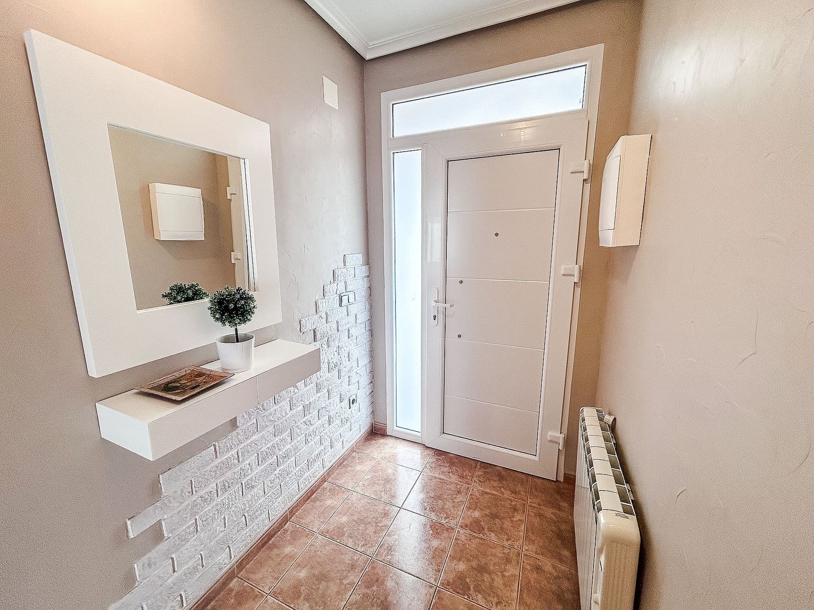 5 quarto Casa em Banda para venda em Pinoso com garagem - 249 000 € (Ref: 8940779)