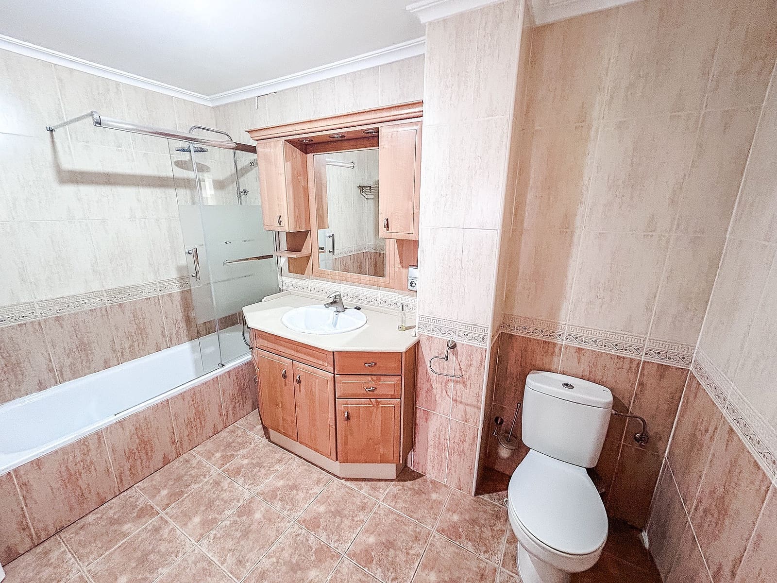 5 quarto Casa em Banda para venda em Pinoso com garagem - 249 000 € (Ref: 8940779)