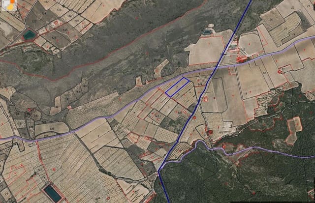 Mark till salu i Yecla - 12 000 € (Ref: 8952513)