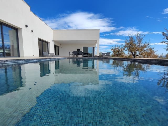 3 chambre Villa/Maison à vendre à Aspe avec piscine - 365 000 € (Ref: 8953301)