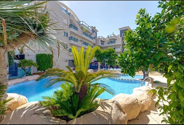 2 soverom Penthouse til salgs i Cabo Roig, Orihuela med svømmebasseng garasje - € 235 000 (Ref: 8956458)