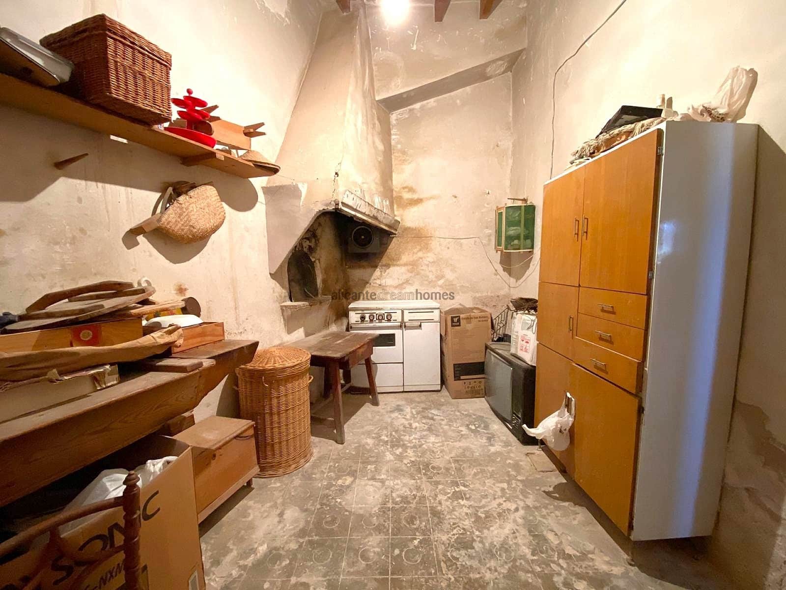 7 makuuhuone Omakotitalo myytävänä paikassa Pinoso - 149 995 € (Ref: 8960566)