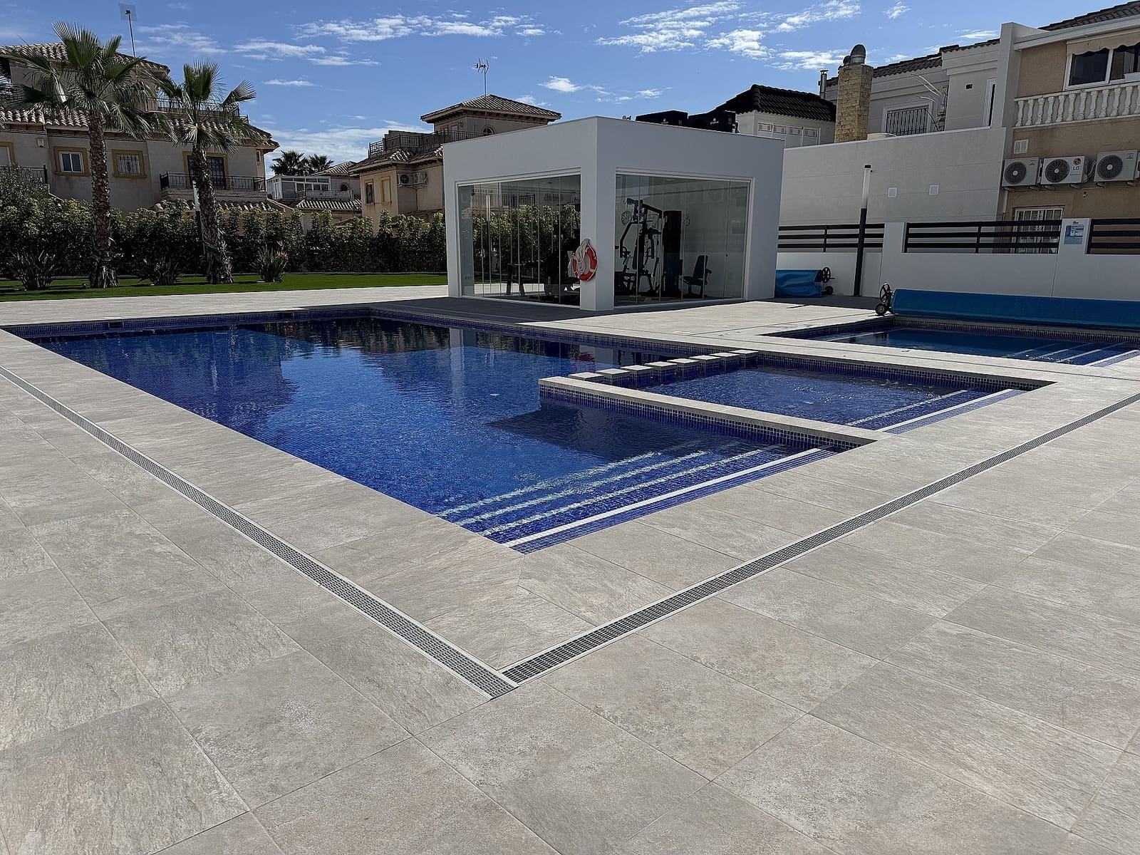 2 soveværelse Penthouse til salg i Playa Flamenca med swimmingpool - € 529.950 (Ref: 8973963)