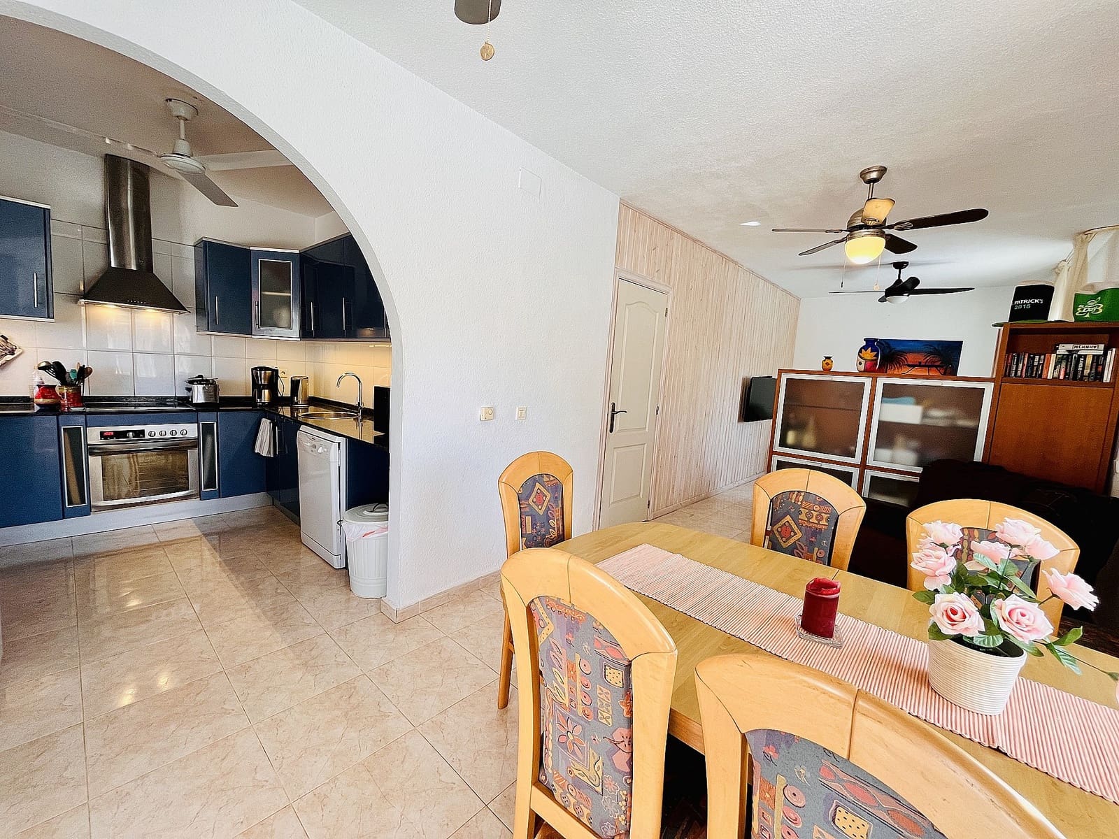 7 bedroom Villa for sale in San Miguel de Salinas with pool - € 375,000 (Ref: 8981799)