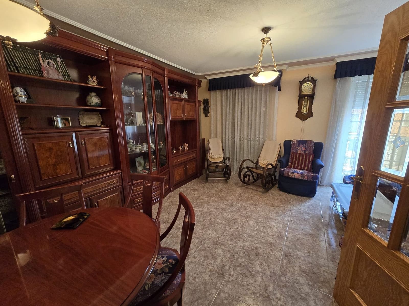 3 soverom Leilighet til salgs i Sax - € 169 995 (Ref: 8988015)