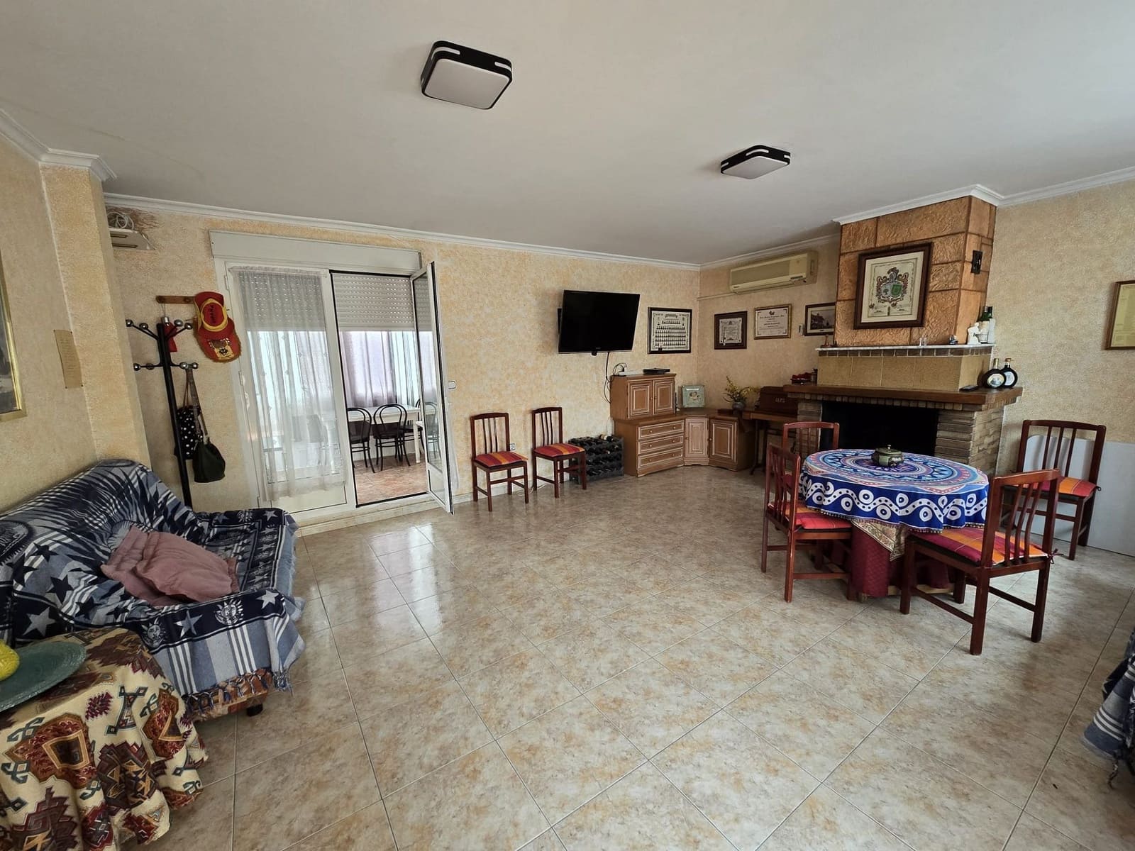 3 soverom Leilighet til salgs i Sax - € 169 995 (Ref: 8988015)