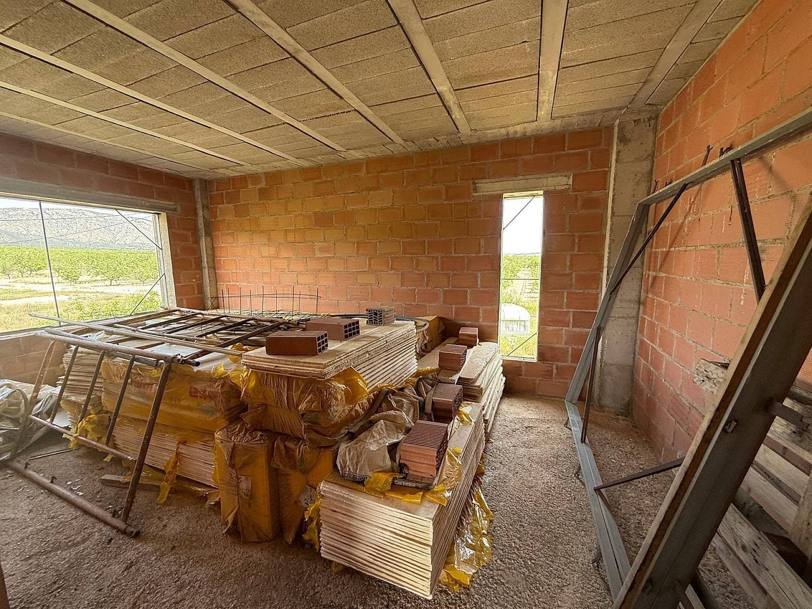 7 slaapkamer Villa te koop in Salinas - € 199.995 (Ref: 9001943)