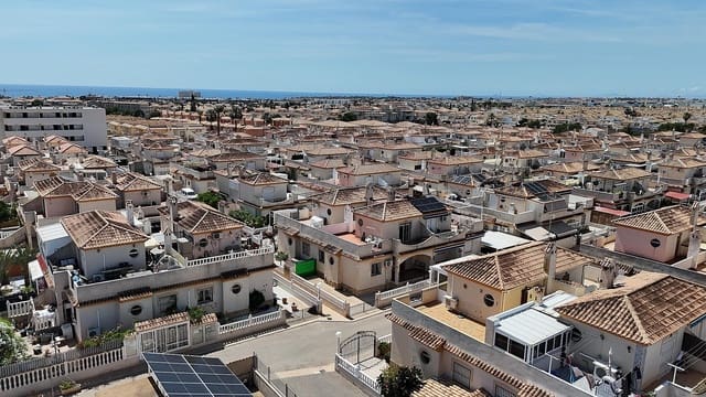 3 camera da letto Casa in vendita in Playa Flamenca, Orihuela con piscina - 210.000 € (Rif: 9016596)