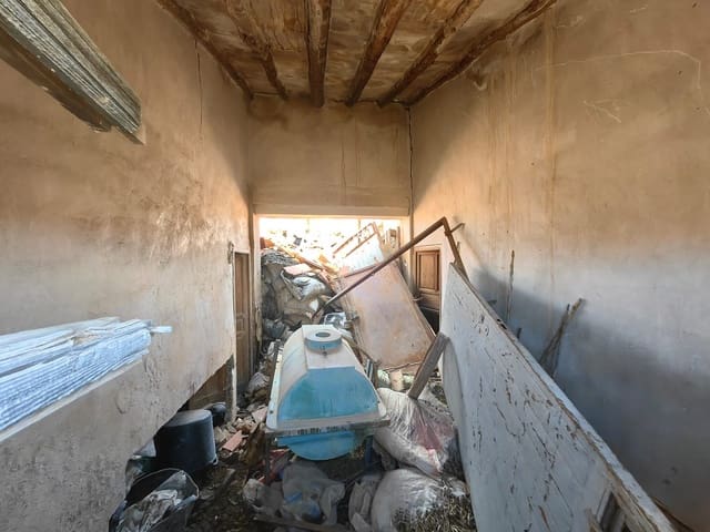 Ruin for sale in Pinoso - € 49,900 (Ref: 9022047)