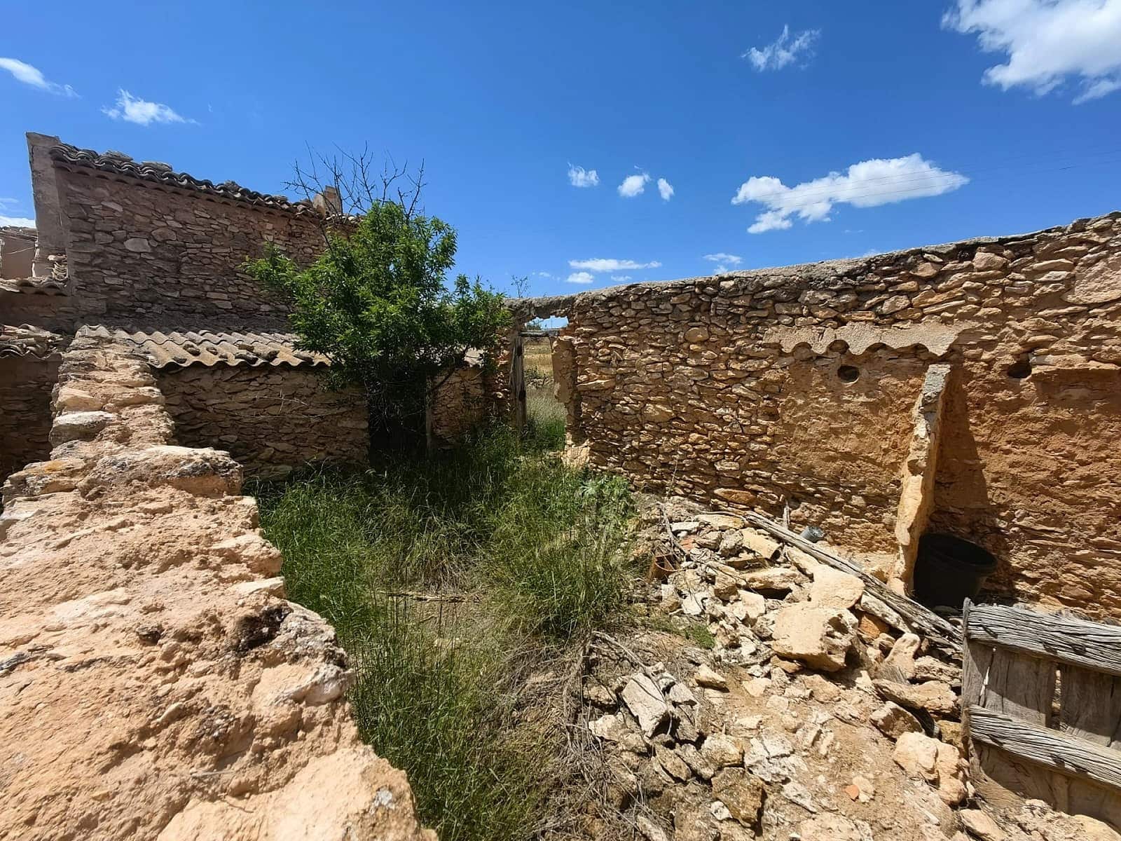 Ruin til salg i Pinoso - € 49.900 (Ref: 9022047)